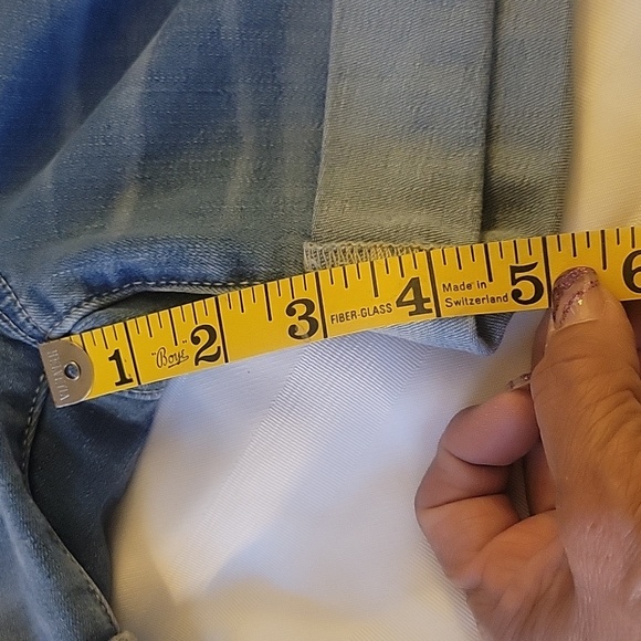 Tommy Hilfiger Women's Blue Denim Shorts, Size: 8 - Picture 8 of 11